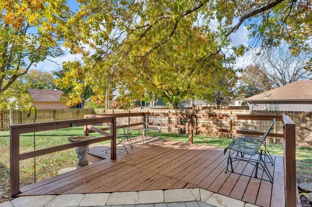 $385,000 | 2731 Southeast Peck Road, Topeka, KS 66605