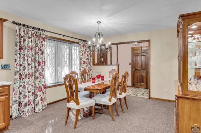 $385,000 | 2731 Southeast Peck Road, Topeka, KS 66605