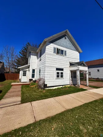 $205,000 | 1015 6th Street West, Ashland, WI 54806