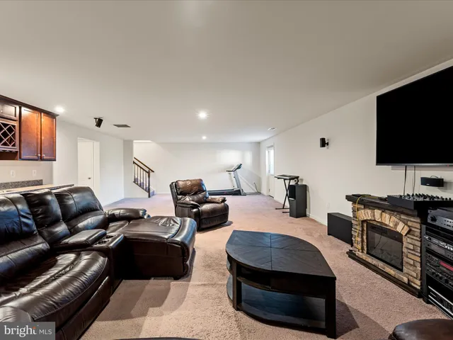 $3,900 | 432 Daylily Lane, Stafford, VA 22554