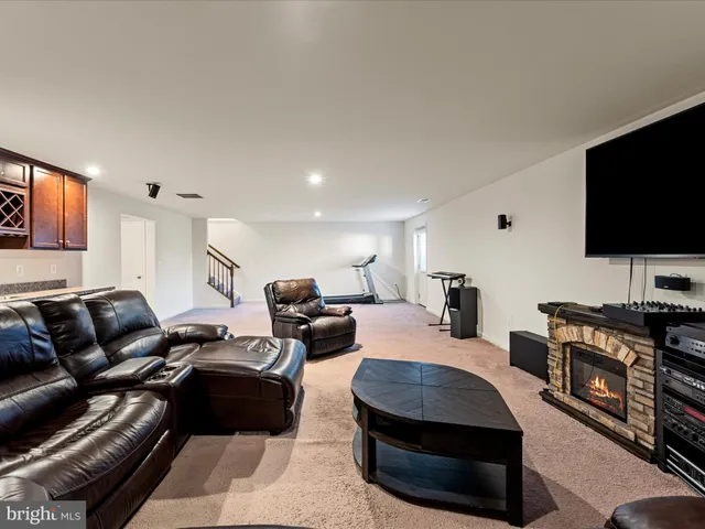 $3,900 | 432 Daylily Lane, Stafford, VA 22554