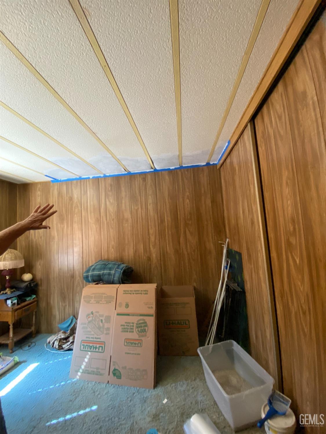 Undisclosed Address Caliente, CA 93518 - Photo 12 of 19 a view of a garage