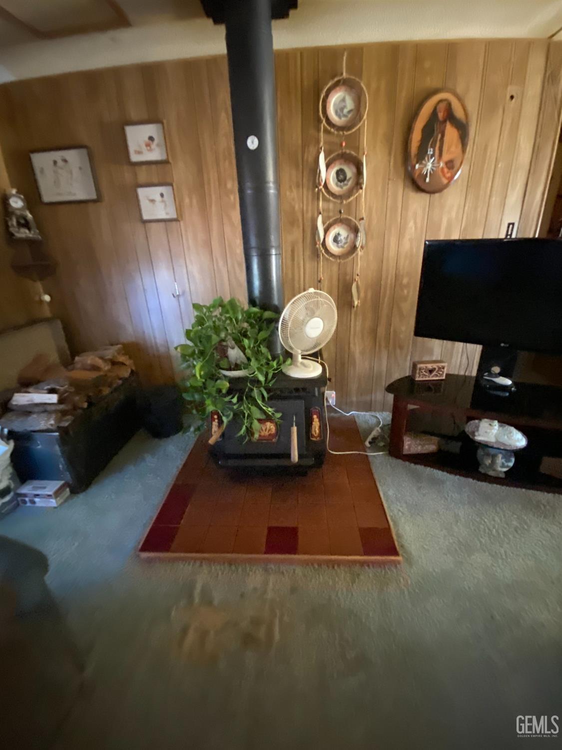 Undisclosed Address Caliente, CA 93518 - Photo 16 of 19 a living room with furniture and a flat screen tv