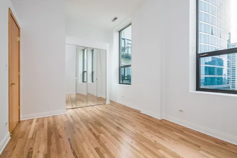 $525,000 | 910 South Michigan Avenue, Unit 1908, Chicago, IL 60605