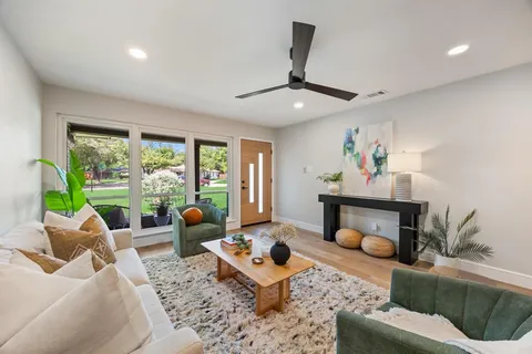 $589,000 | 1650 Macmanus Drive, Dallas, TX 75228