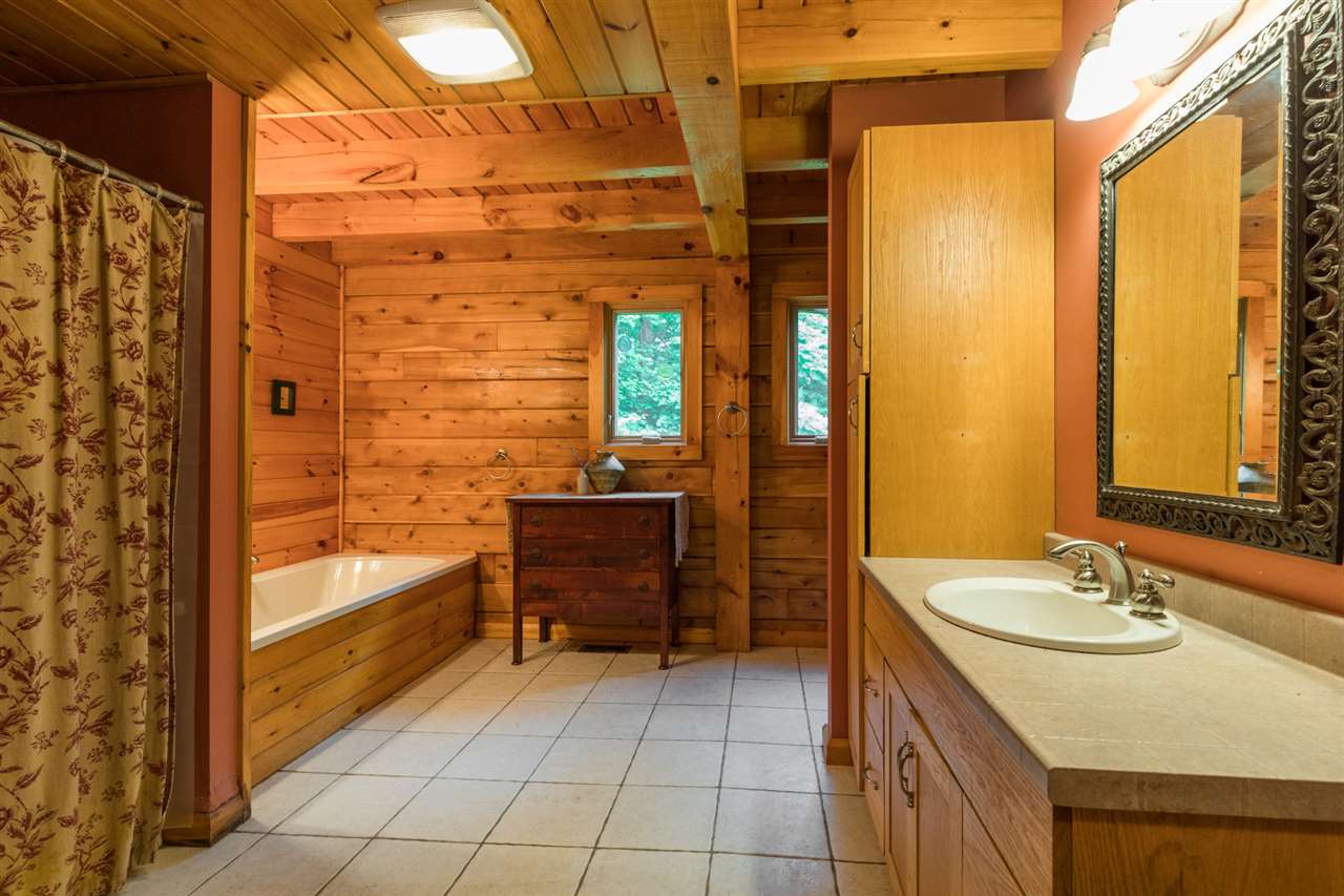 106 Langford Road Raymond, NH 03077 - Photo 14 of 27
