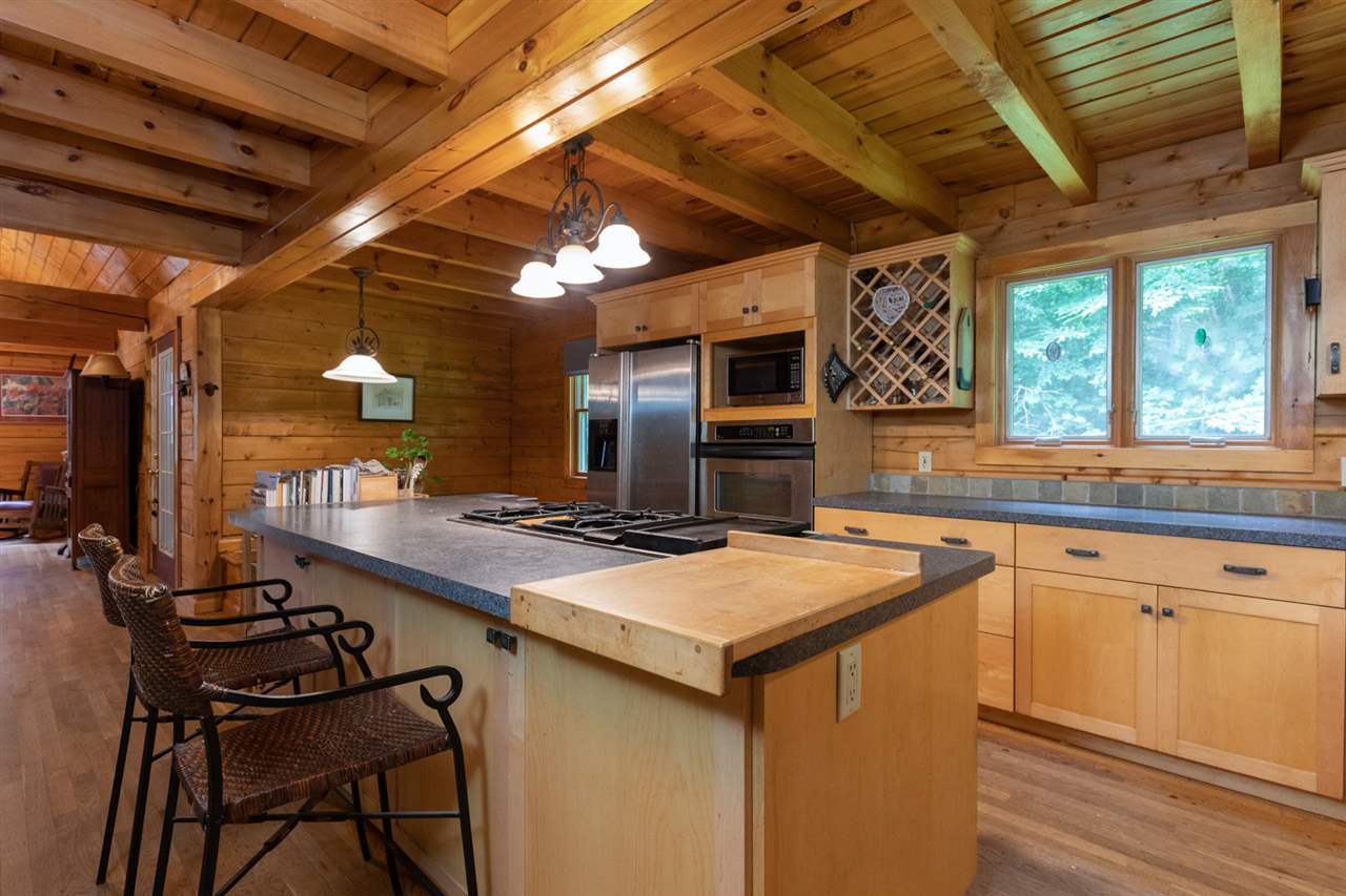 106 Langford Road Raymond, NH 03077 - Photo 4 of 27