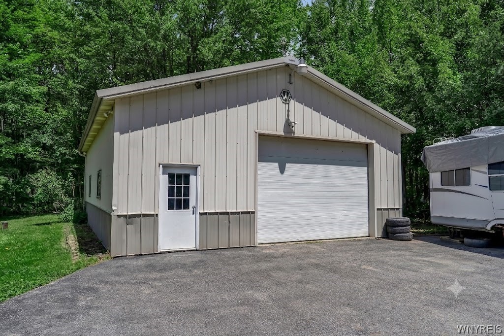 12940 Sanders Hill Road Holland, NY 14080 - Photo 3 of 19
