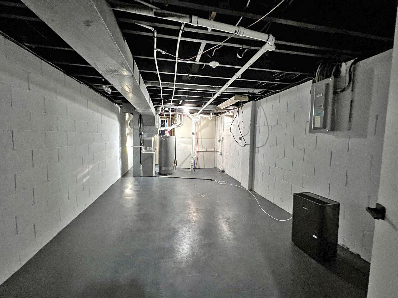 4363 Maize Road Columbus, OH 43224 - Photo 23 of 32 Mechanical Space