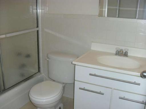 10369 Dearlove Road, Unit 2F Glenview, IL 60025 - Photo 9 of 9