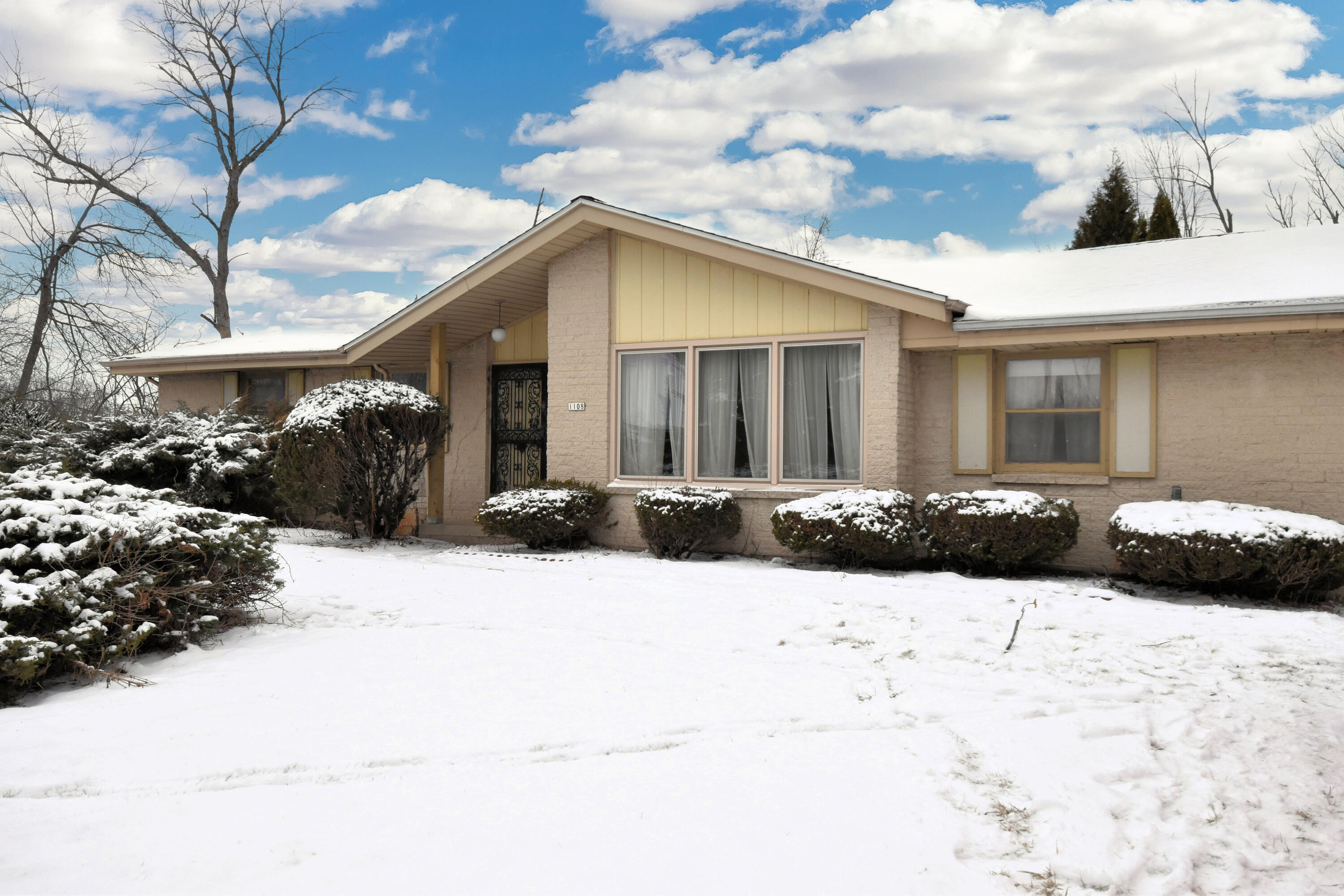 1108 West Zedler Lane Mequon, WI 53092 - Photo 1 of 34 Mid century vibe