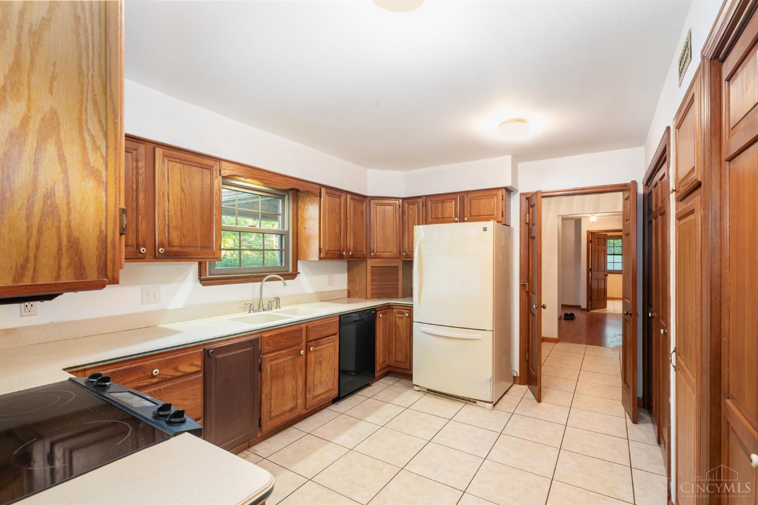 5479 Haft Road Cincinnati, OH 45247 - Photo 9 of 33 Gallery Image 9
