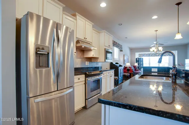 $425,000 | 399 Heathwood Drive, Okatie, SC 29909