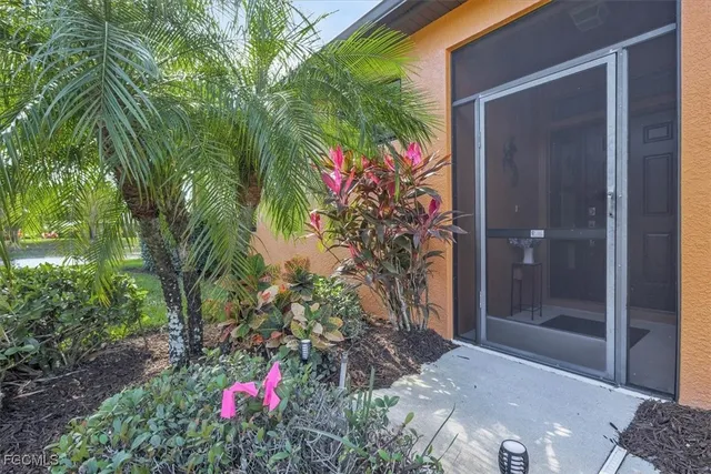 $425,000 | 3725 Pino Vista Way, Estero, FL 33928