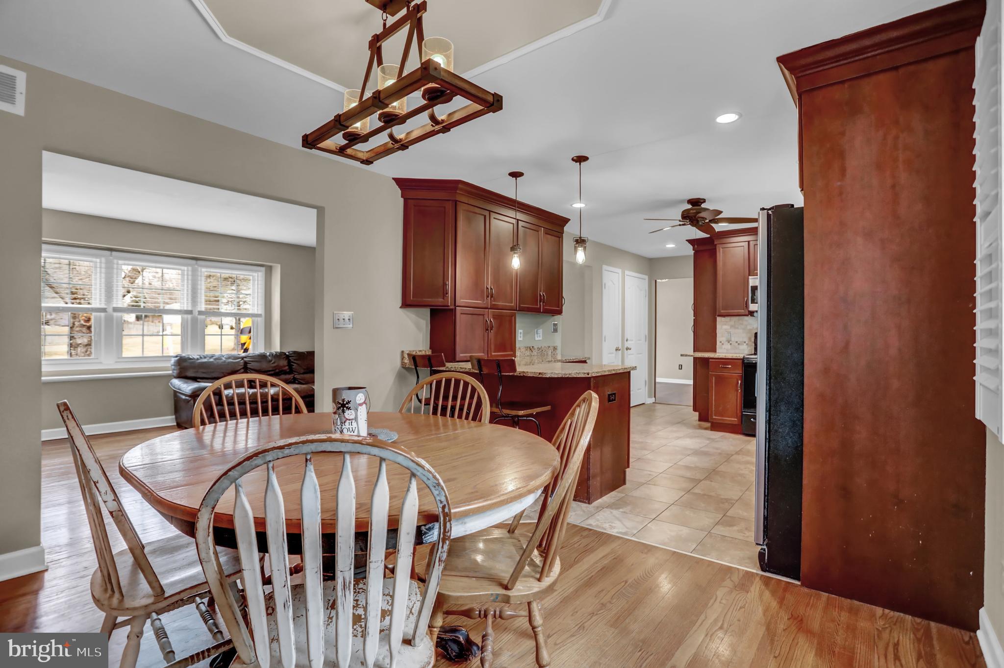 3305 Dublin Manor Road Street, MD 21154 - Photo 14 of 43 Dining room