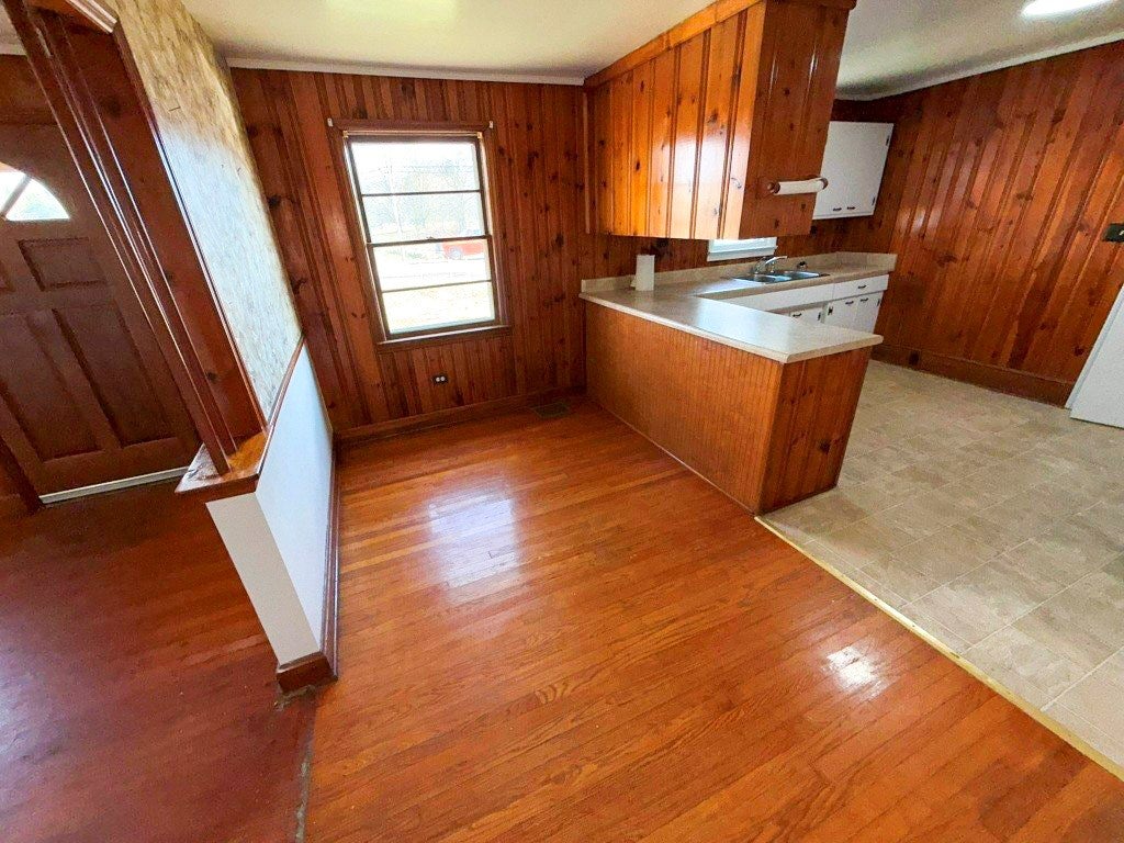 122 Adwolfe Road Marion, VA 24354 - Photo 8 of 27 Gallery Image 8