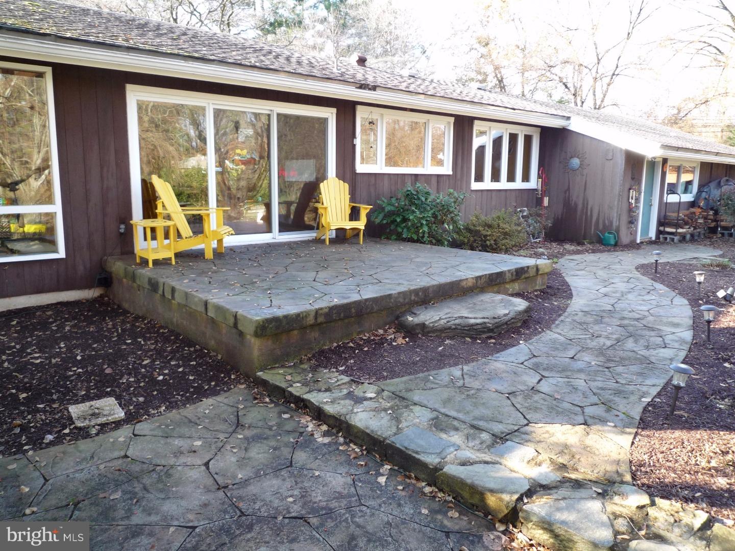 403 West Chestnut Hill Road Newark, DE 19713 - Photo 22 of 25 Exterior Side
