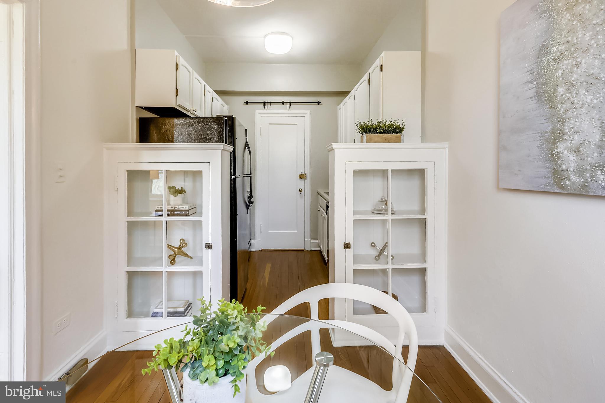 2032 Belmont Road Northwest, Unit 414 Washington, DC 20009 - Photo 12 of 31 Beautiful built-in cabinetry