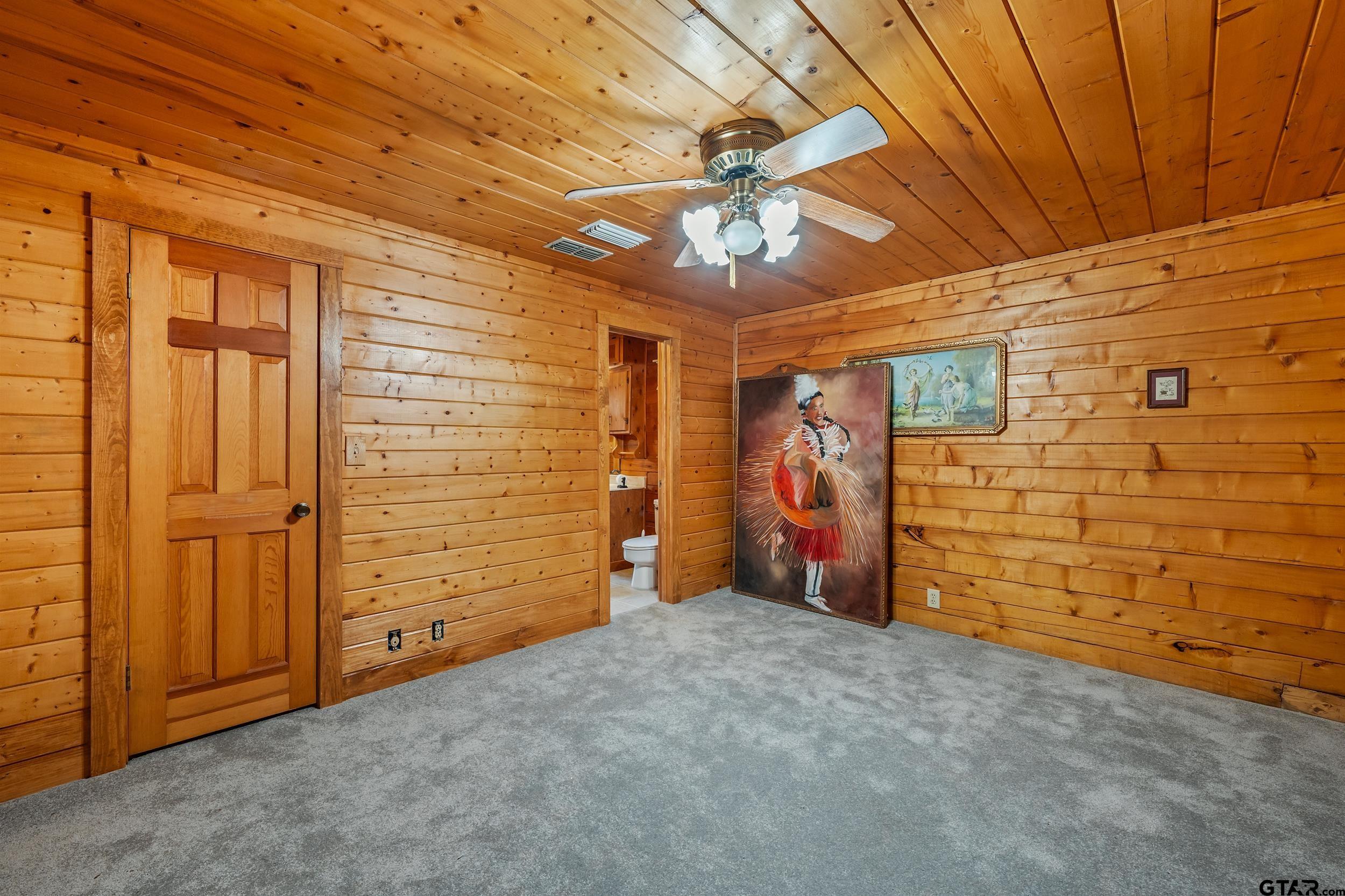 325 Laurel Lane Holly Lake Ranch, TX 75765 - Photo 18 of 34