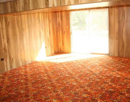 12270 Roth Drive North Huntingdon, PA 15642 - Photo 7 of 8 Family Room.