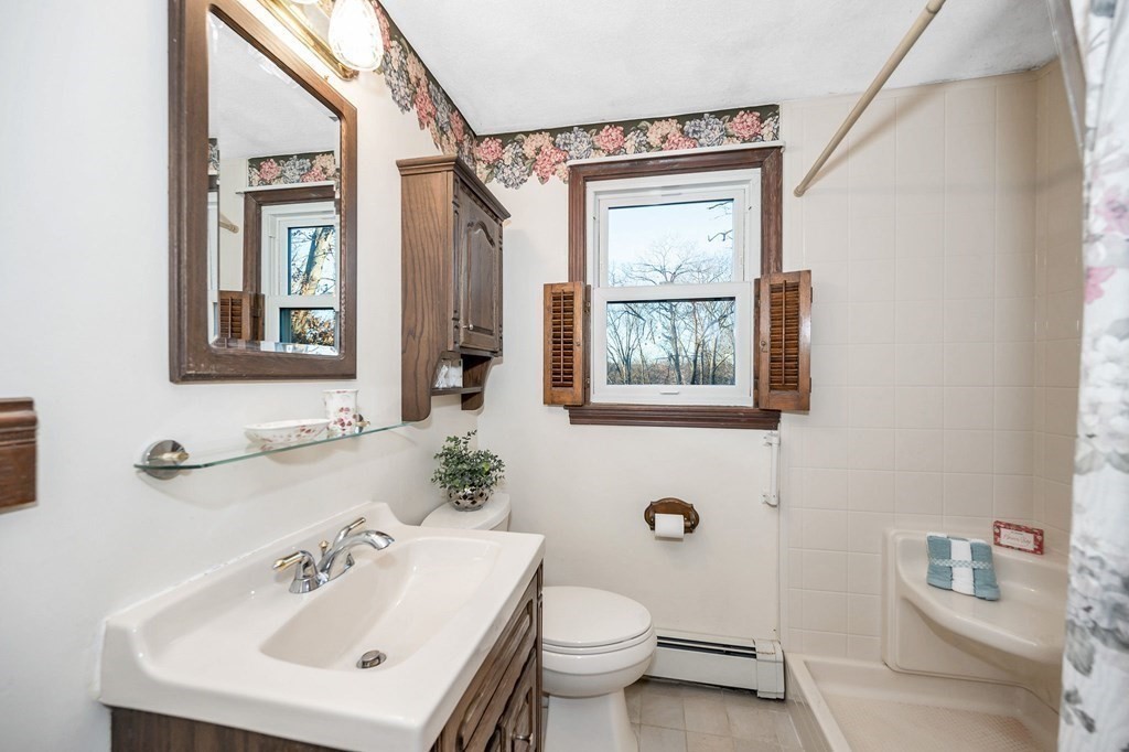 6 Oakland Road Reading, MA 01867 - Photo 18 of 34 Gallery Image 18