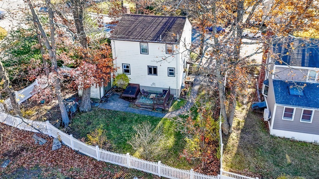 6 Oakland Road Reading, MA 01867 - Photo 23 of 34 Gallery Image 23