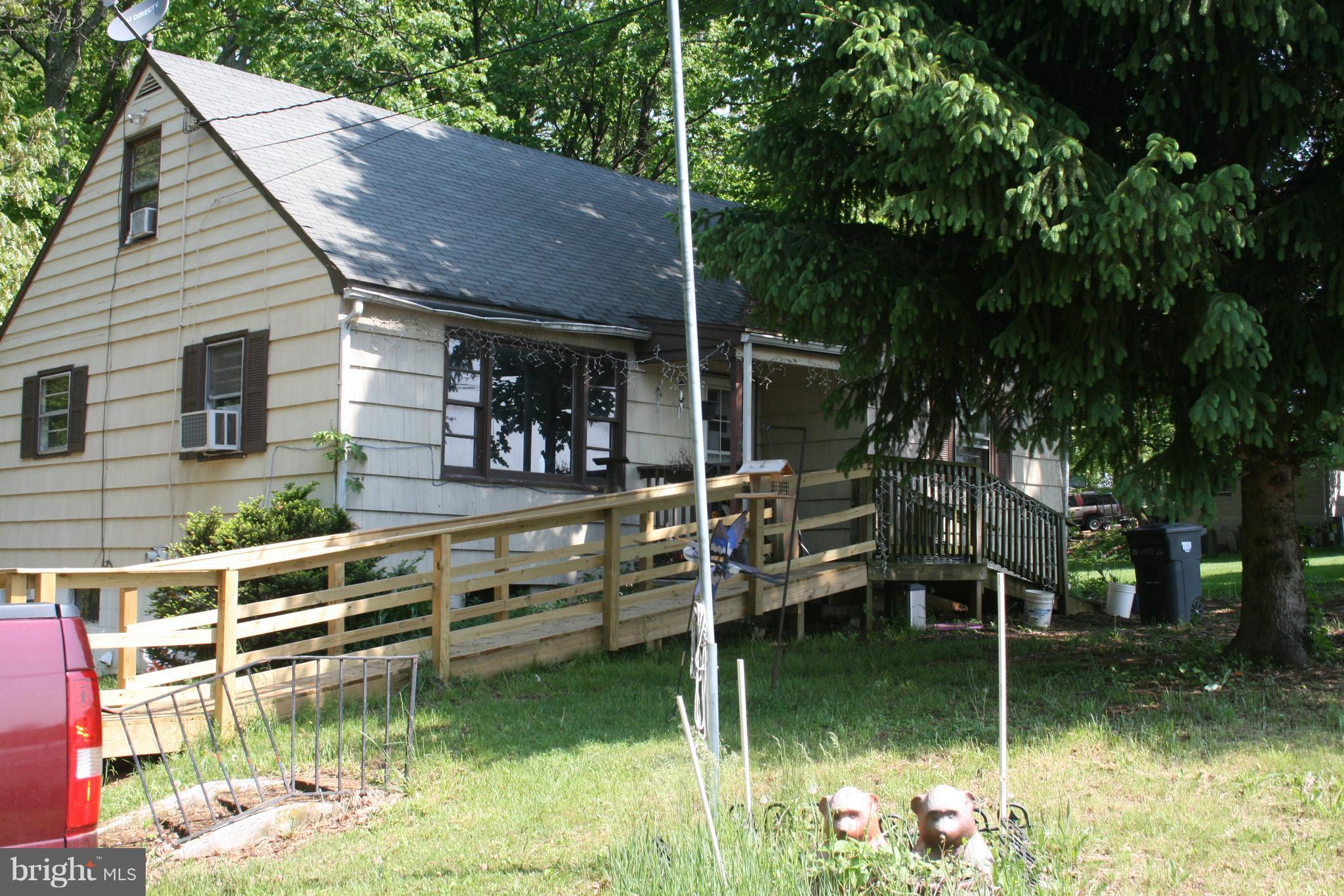 Exterior (Front)