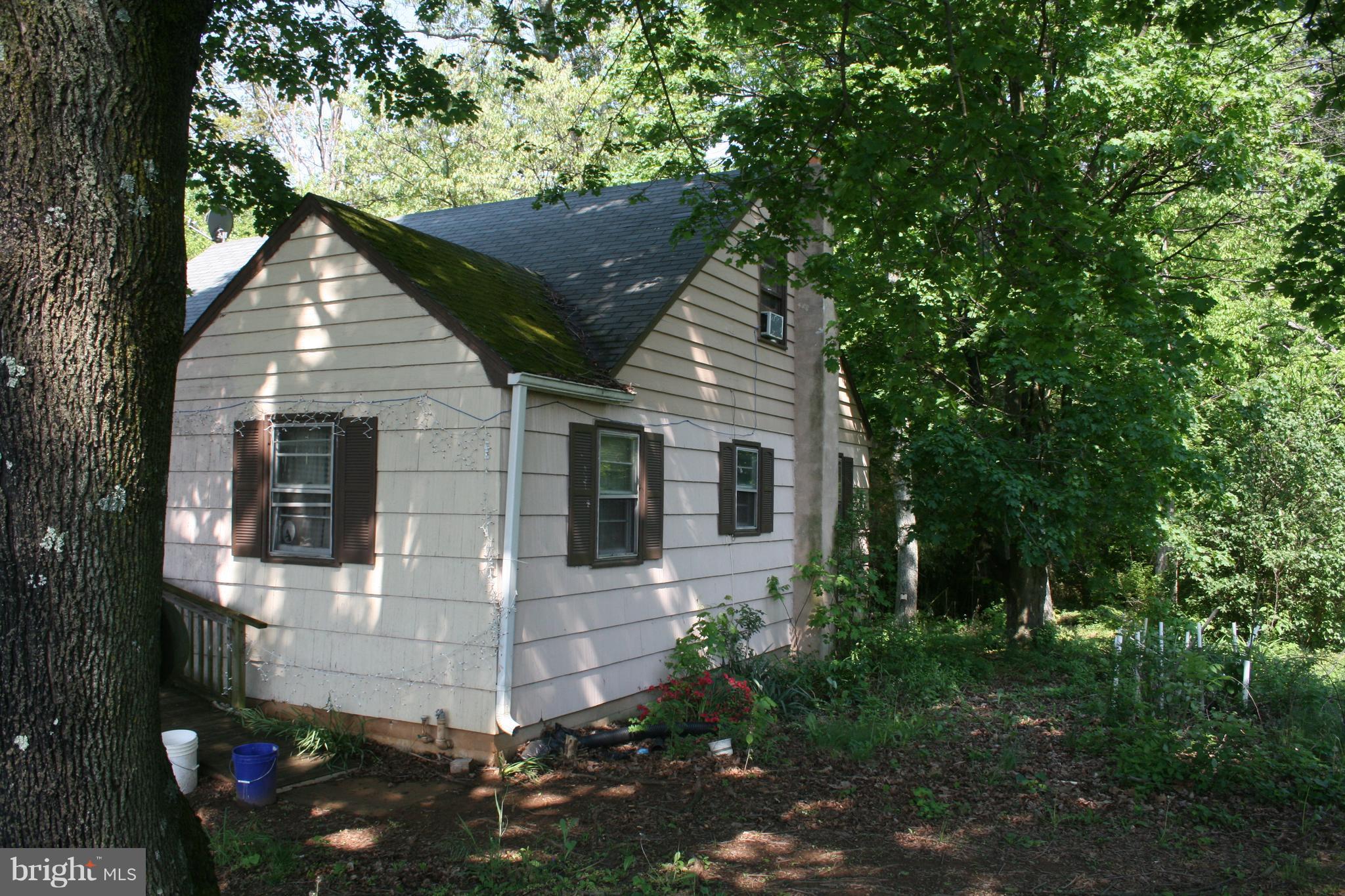 Exterior (Front)