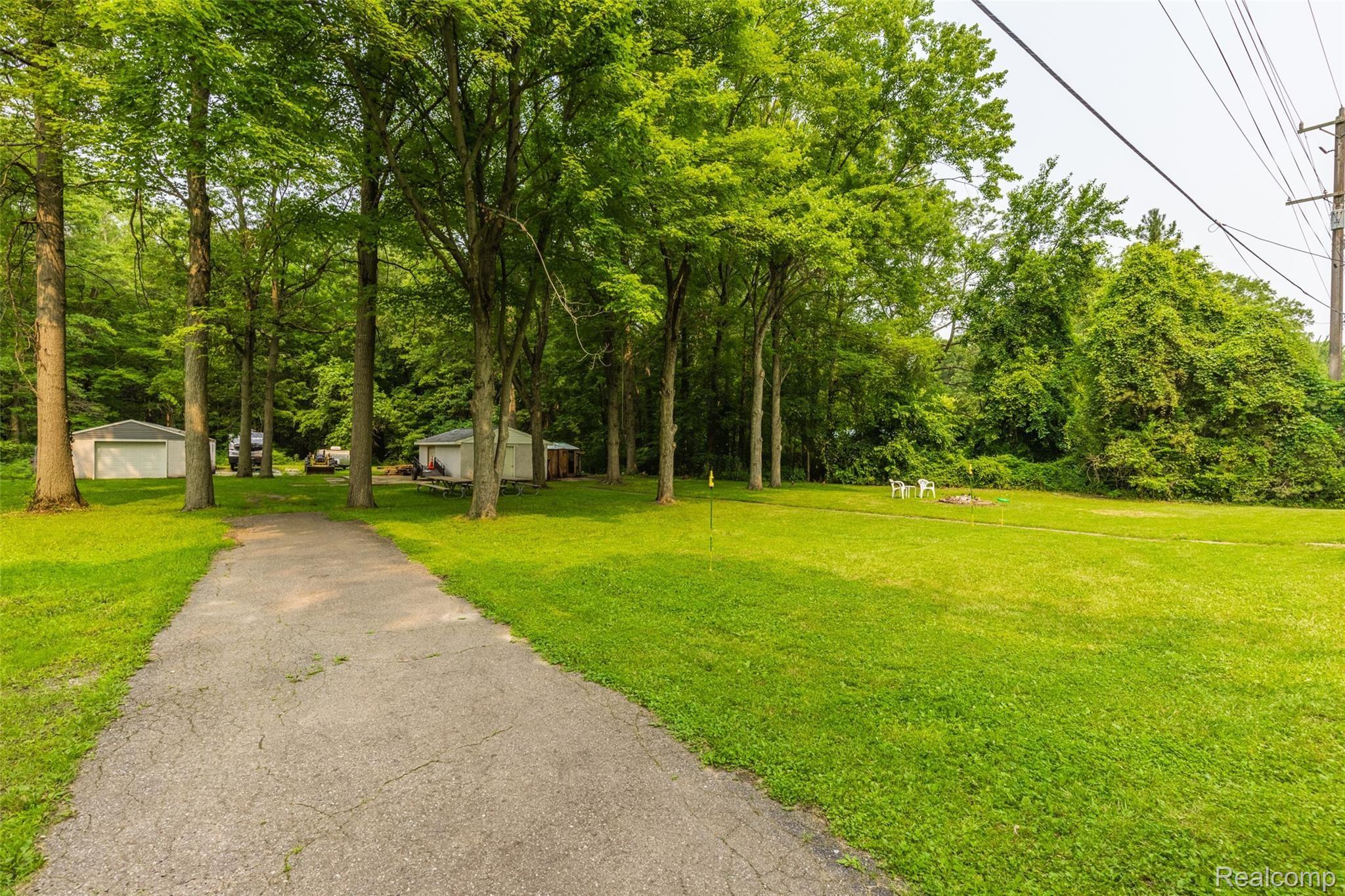 17904 Inkster Road Romulus, MI 48174 - Photo 20 of 31 17904 Inster-20.jpg