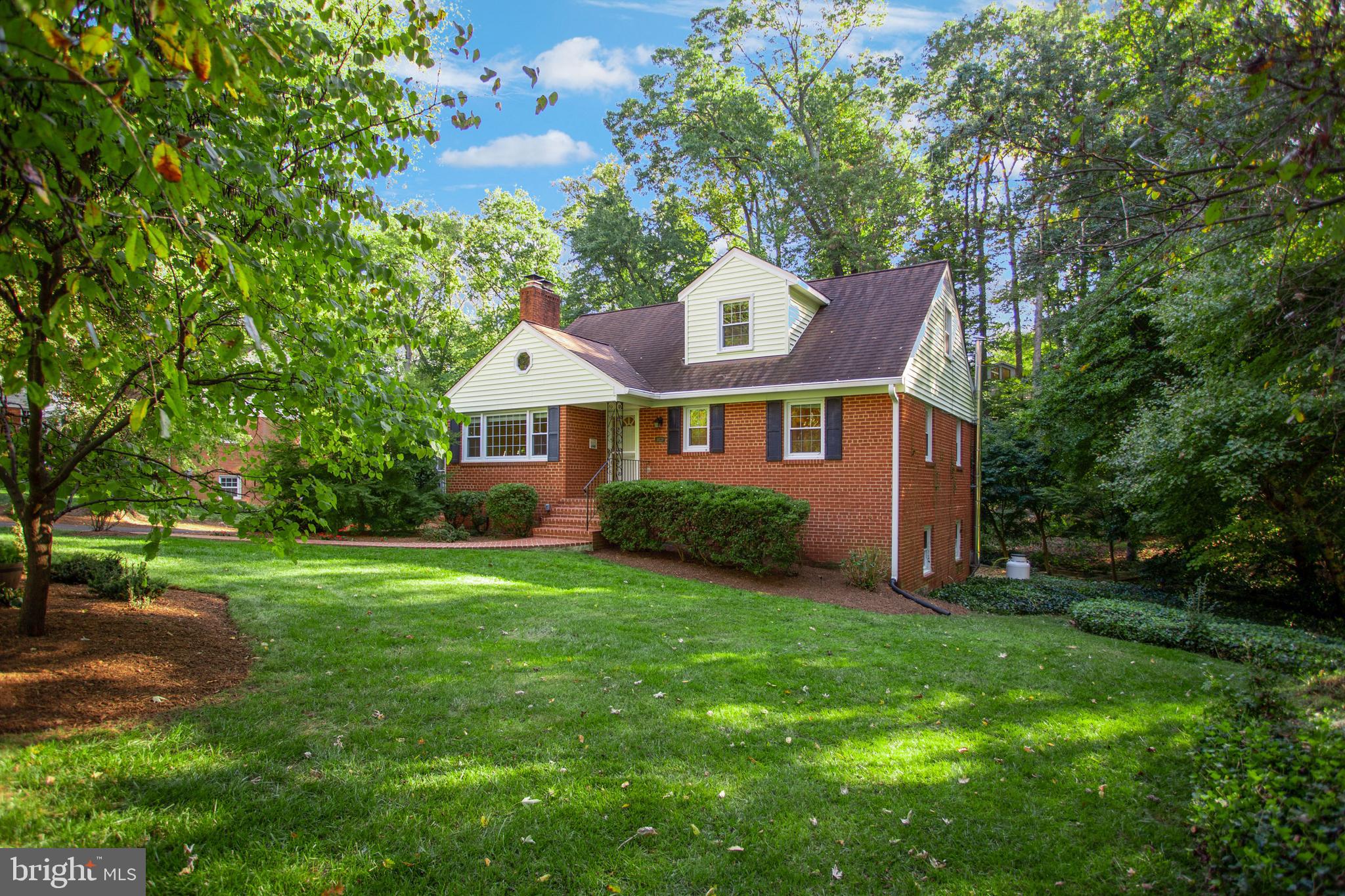 4029 Laurel Road Alexandria, VA 22309 - Photo 1 of 44 Gallery Image 1