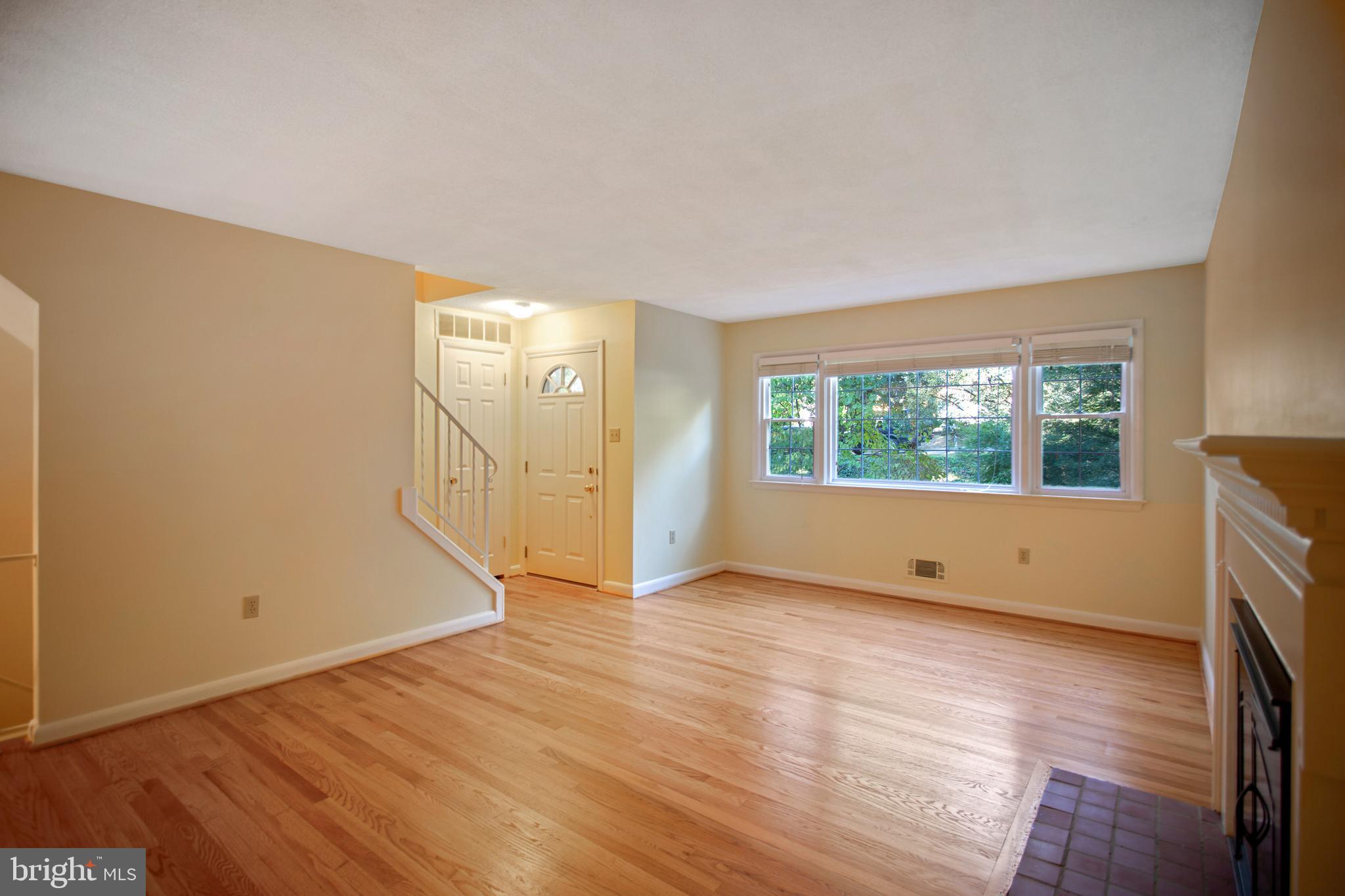 4029 Laurel Road Alexandria, VA 22309 - Photo 5 of 44 Gallery Image 5