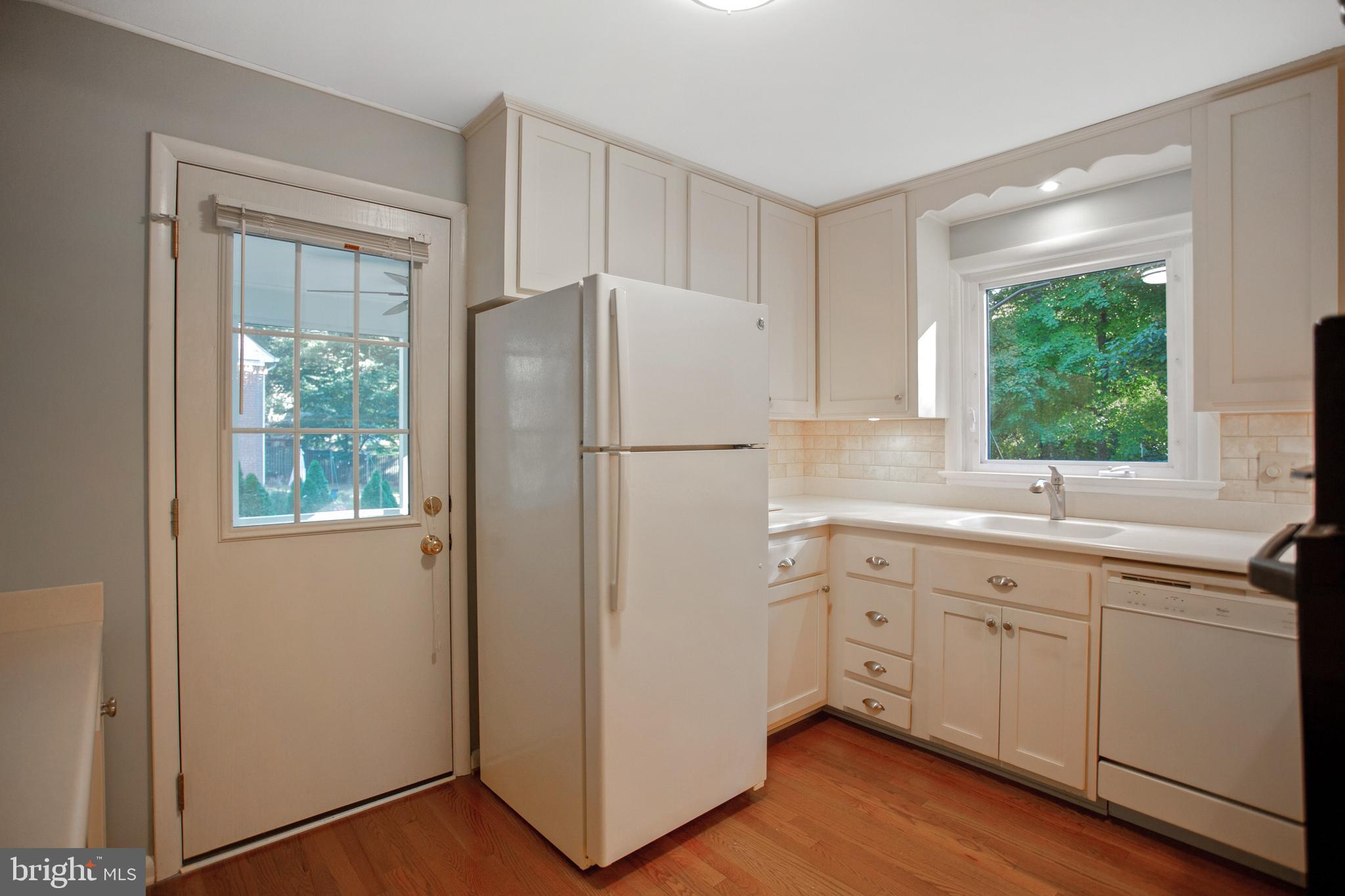 4029 Laurel Road Alexandria, VA 22309 - Photo 8 of 44 Gallery Image 8
