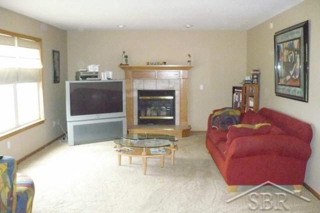 6350 Rockingham Place Saginaw, MI 48603 - Photo 4 of 4 20035204-3.JPG