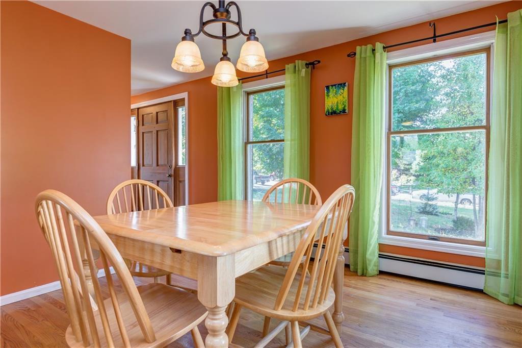 16 Whaleboat Road Portland, ME 04103 - Photo 10 of 35 Dining room
