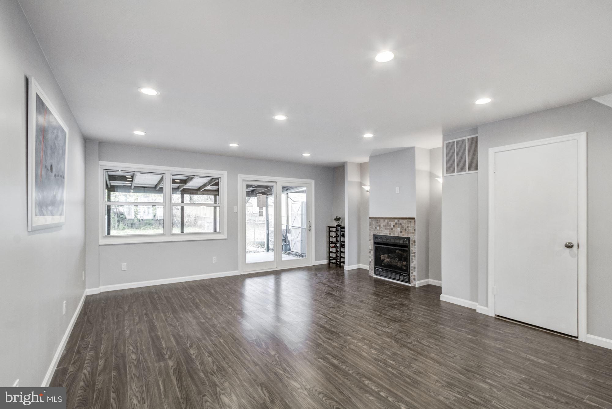 4206 Lawnside Road Philadelphia, PA 19154 - Photo 3 of 52 Gallery Image 3