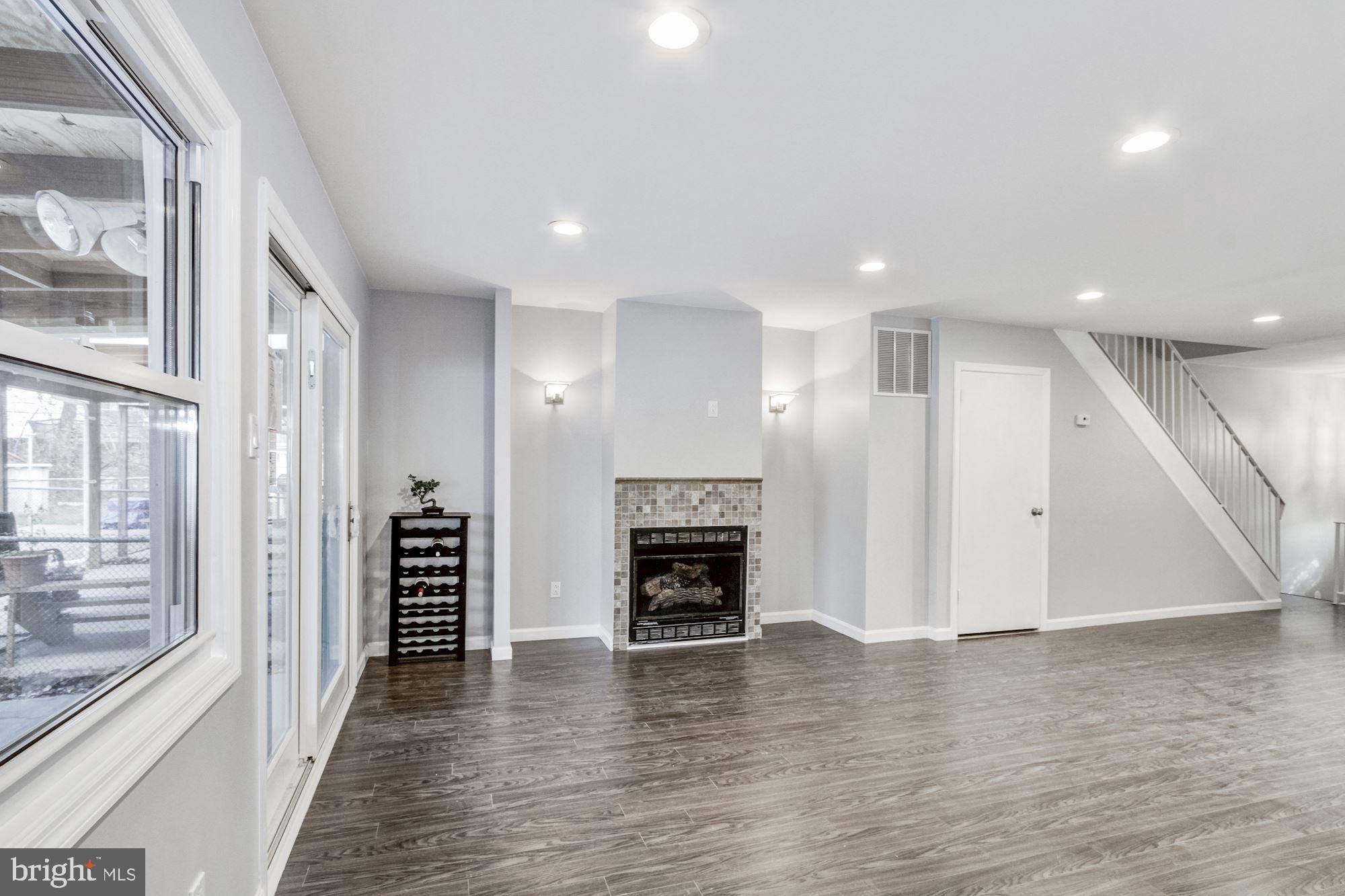 4206 Lawnside Road Philadelphia, PA 19154 - Photo 5 of 52 Gallery Image 5