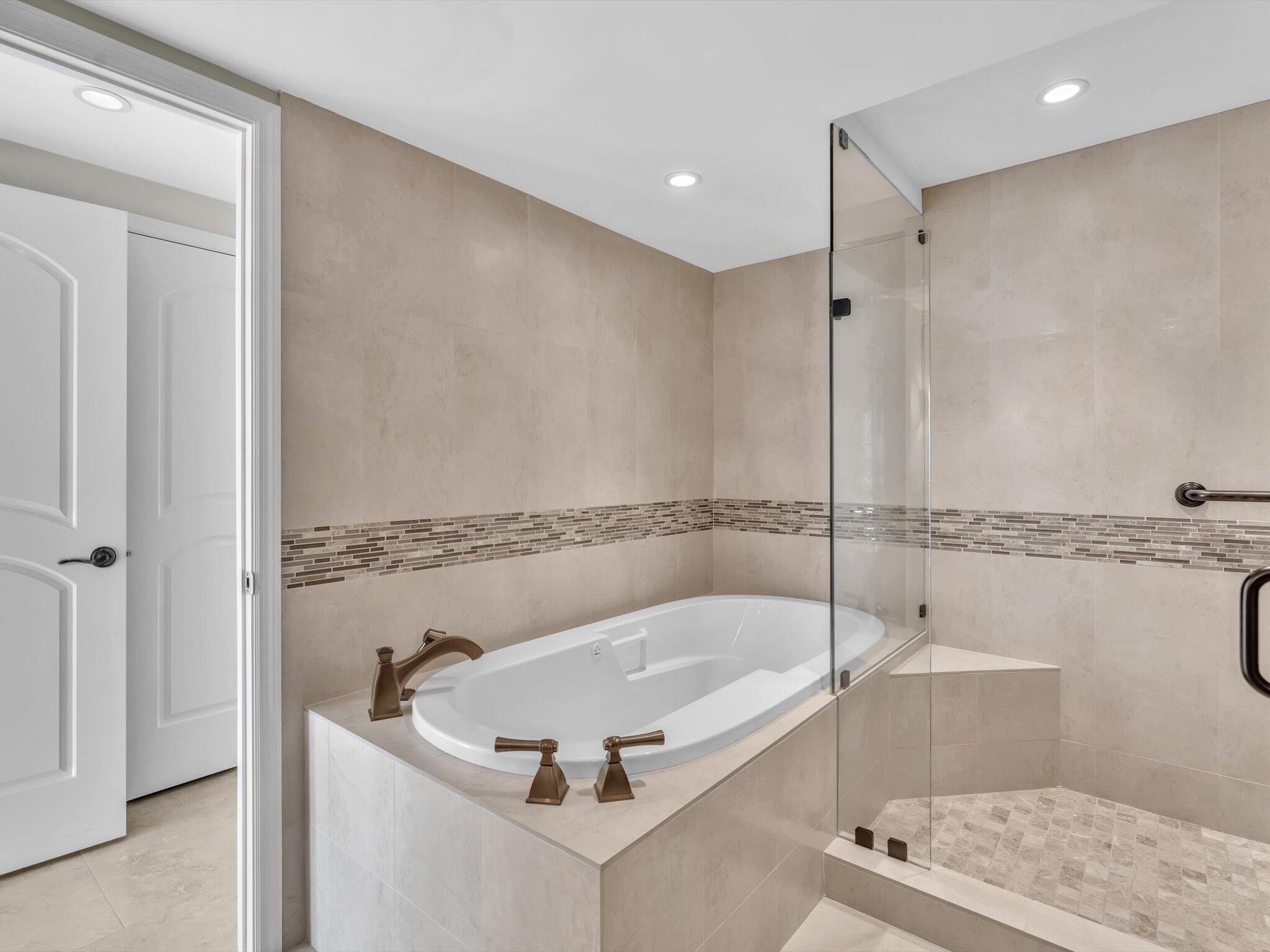 2800 South Ocean Boulevard, Unit 4M Boca Raton, FL 33432 - Photo 20 of 52 26-DSC4574