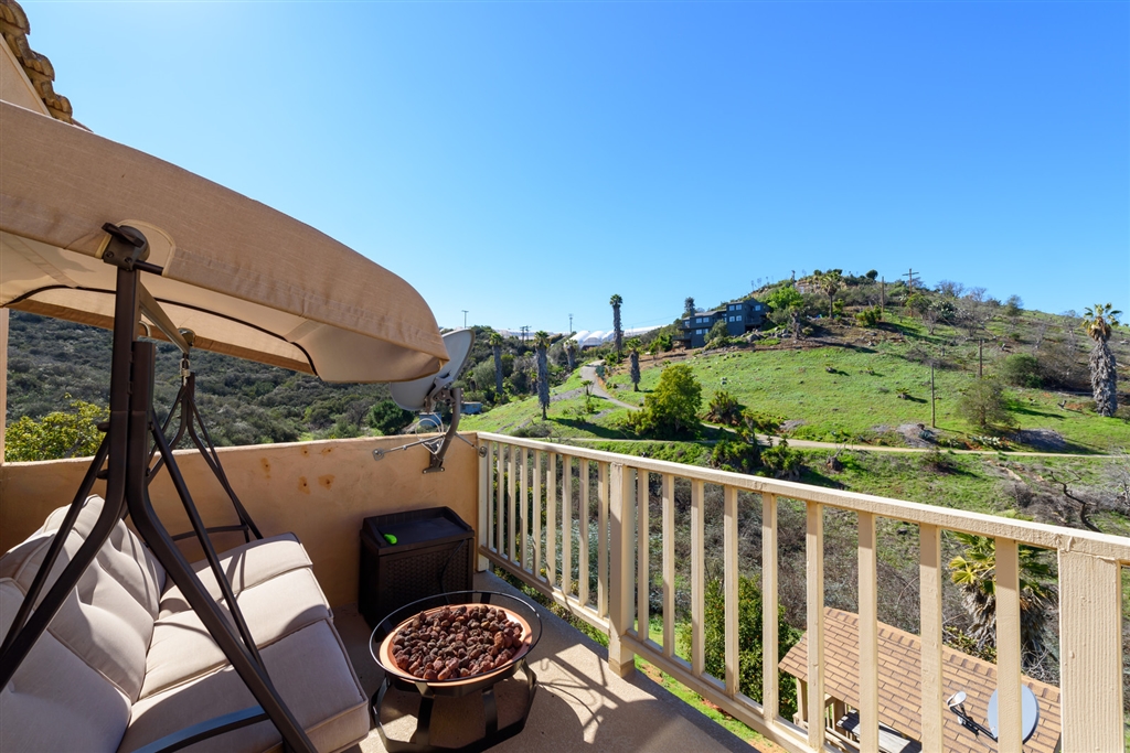 10398 Lilac Ridge Road Escondido, CA 92026 - Photo 11 of 25