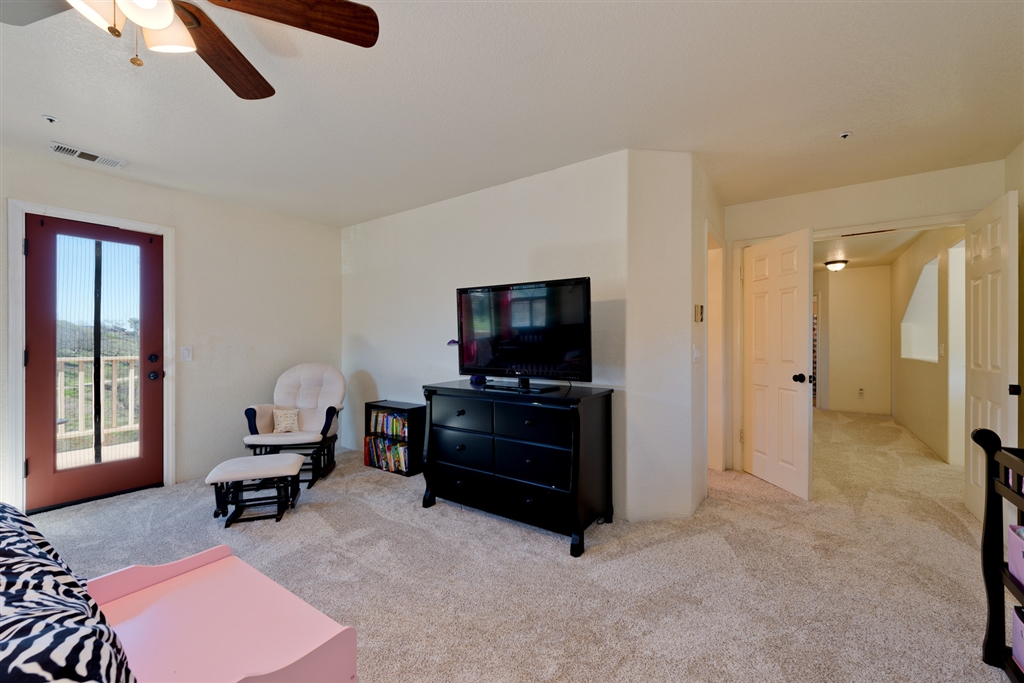10398 Lilac Ridge Road Escondido, CA 92026 - Photo 16 of 25