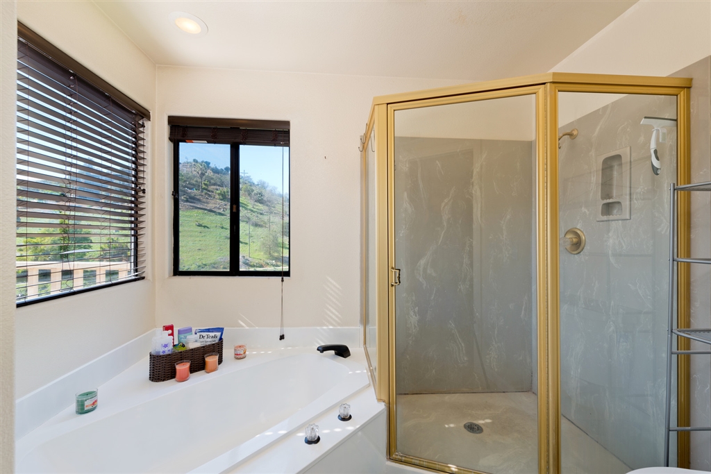 10398 Lilac Ridge Road Escondido, CA 92026 - Photo 18 of 25