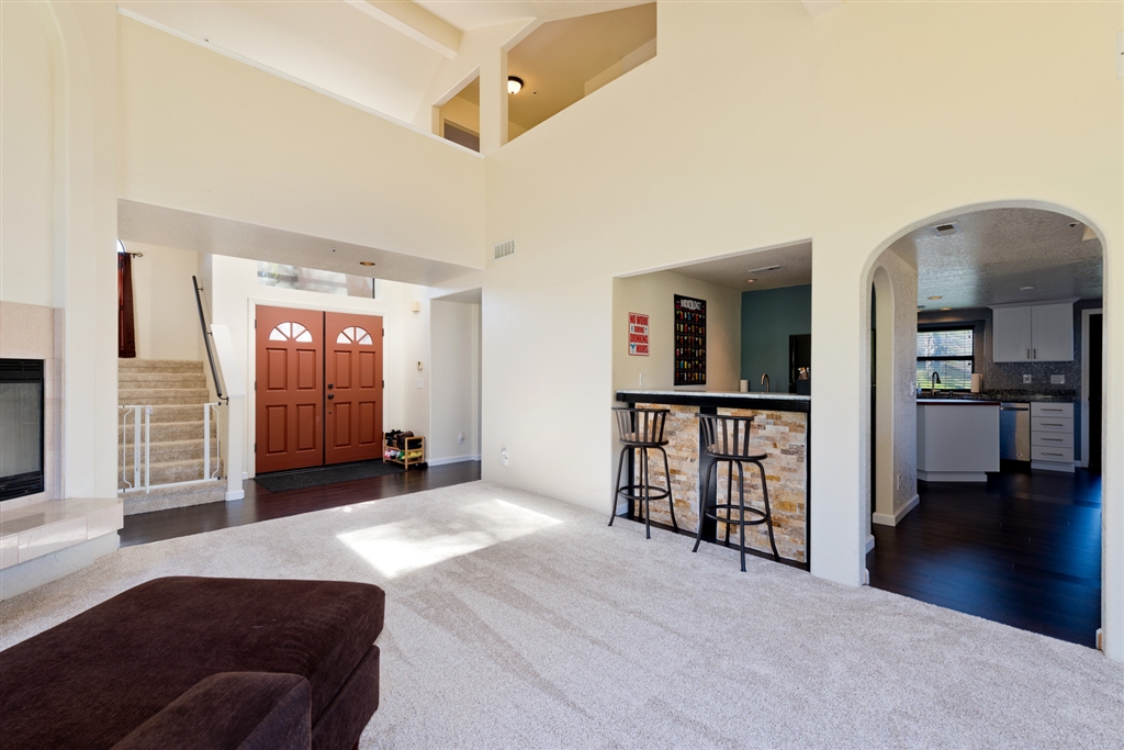 10398 Lilac Ridge Road Escondido, CA 92026 - Photo 3 of 25