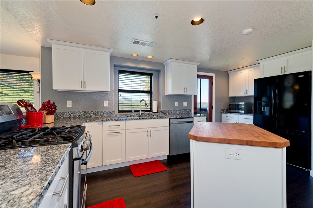 10398 Lilac Ridge Road Escondido, CA 92026 - Photo 5 of 25