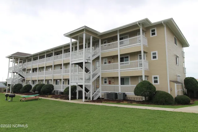 $1,600 | 650 Cedar Point Boulevard, Unit B27, Cedar Point, NC 28584