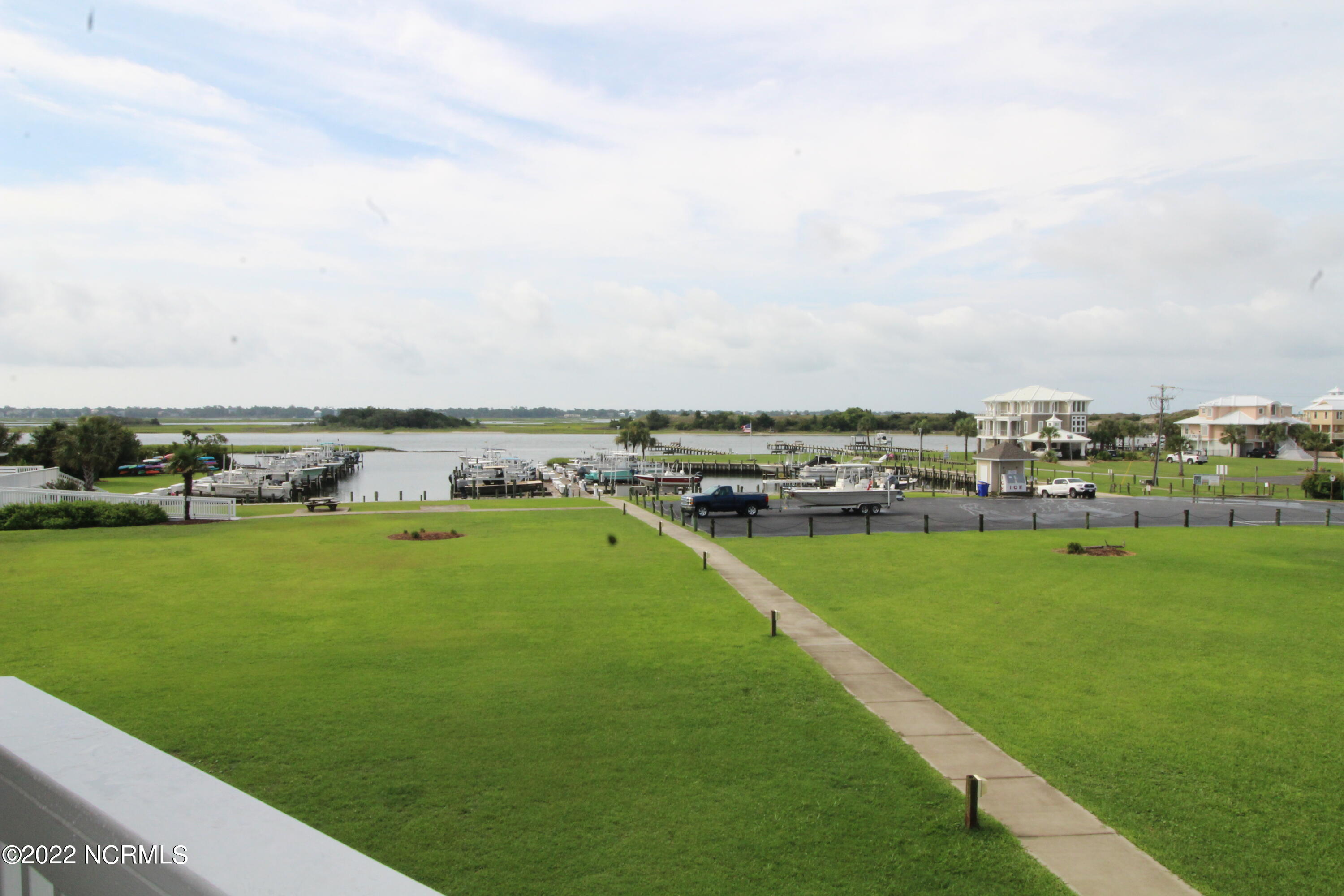 650 Cedar Point Boulevard, Unit B27 Cedar Point, NC 28584 - Photo 12 of 14 IMG_6052