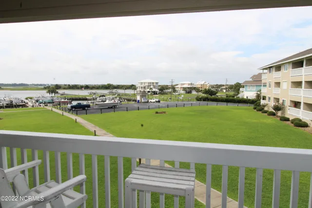 $1,600 | 650 Cedar Point Boulevard, Unit B27, Cedar Point, NC 28584