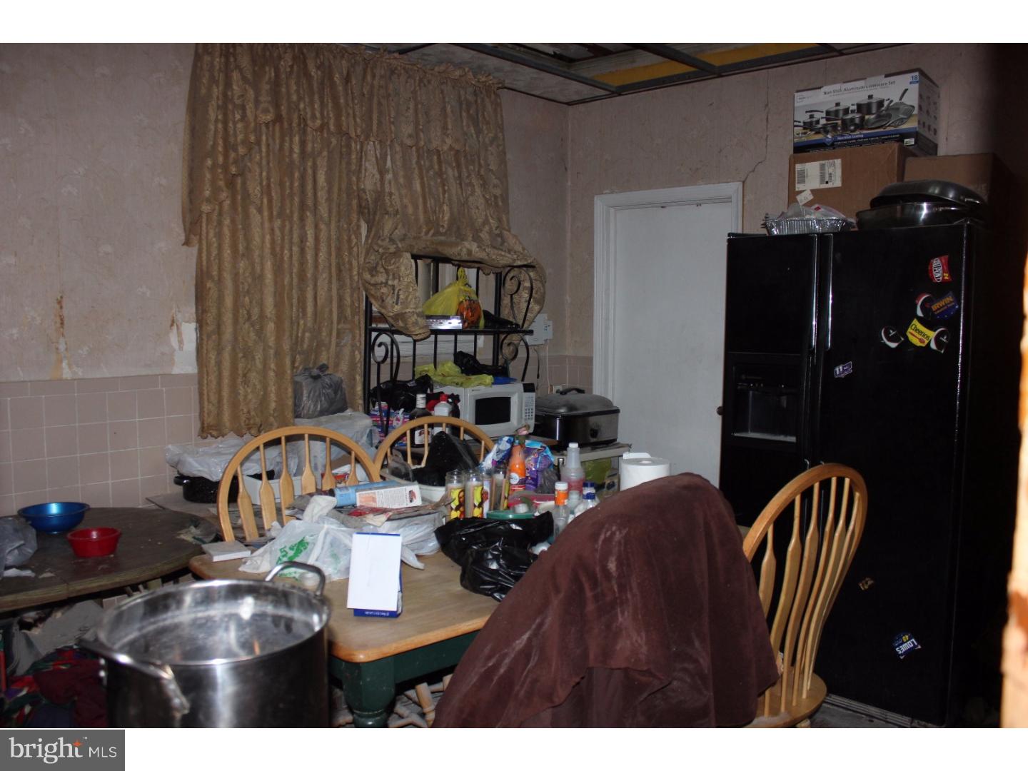 1717 Tasker Street Philadelphia, PA 19145 - Photo 12 of 25 Kitchen