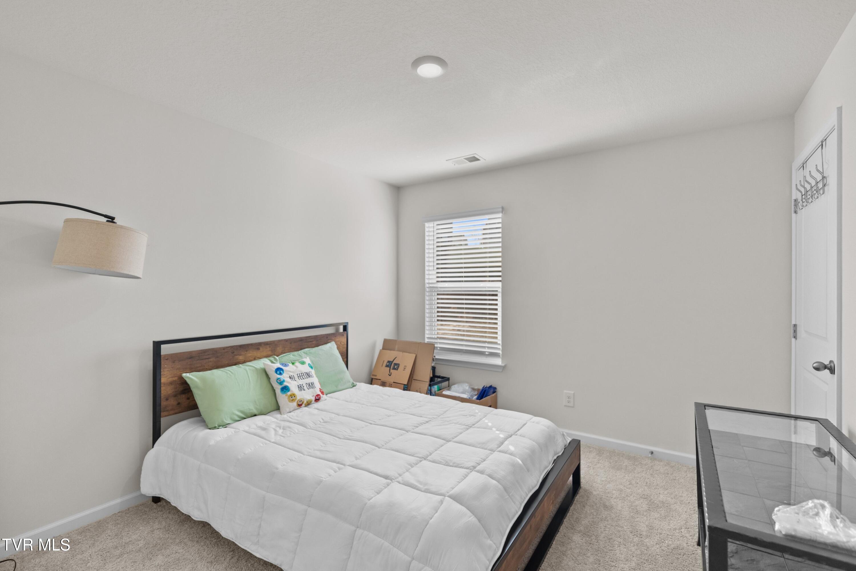 573 Cliff Street Morristown, TN 37814 - Photo 20 of 32 021-573CliffStreet-Morristown-TN-37814-S