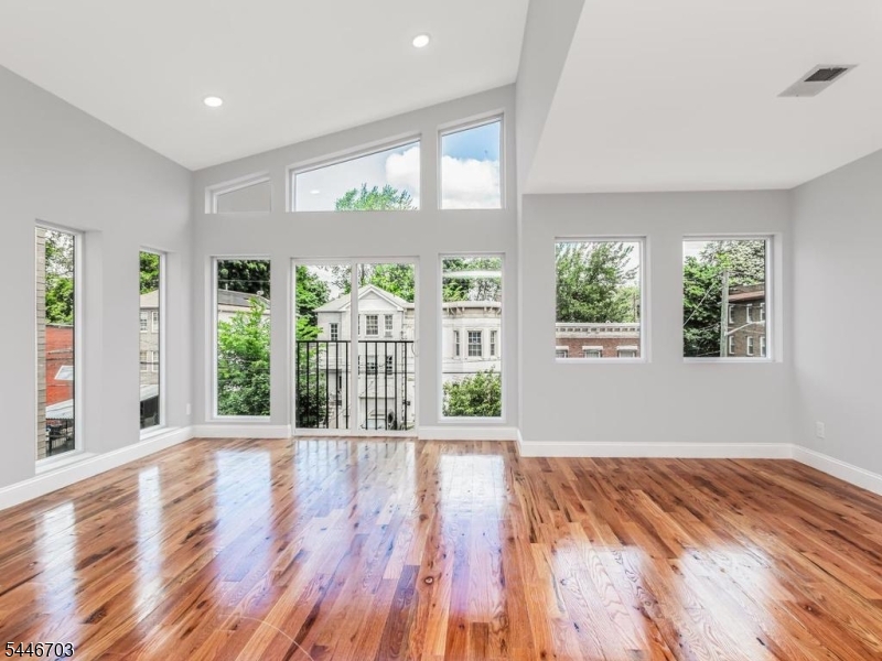 282 West Runyon Street, Unit 2 Newark, NJ 07108 - Photo 1 of 12