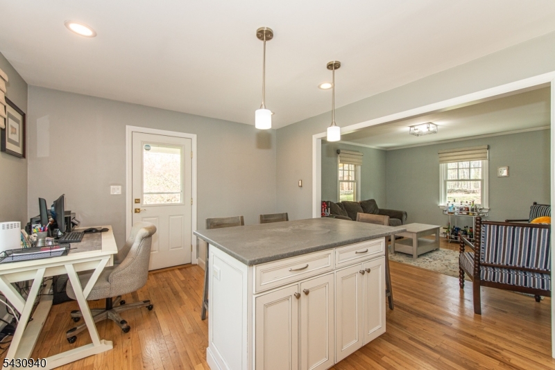 136 South Road Randolph, NJ 07945 - Photo 7 of 27
