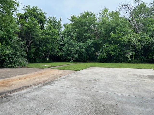 207 Castle Avenue Waco, TX 76710 - Photo 24 of 24 a view of a outdoor space